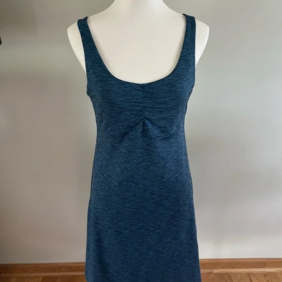 Kuhl Women's Sleeveless Mova Active Dress Size Medium Blue Shelf Bra - Picture 1 of 4